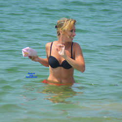 Pic #6 Young Milf On Noirmoutier Island Beach - Beach, Outdoors, Bikini Voyeur, Beach Voyeur