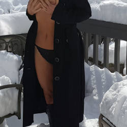 Pic #4 Snow Fun - Nude Girls, Blonde, Mature, Outdoors, Bush Or Hairy, Amateur, Girls Stripping