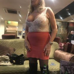 Pic #1 Croydon Hotel - Big Tits, Blonde, Public Exhibitionist, Flashing, Public Place, Amateur, See Through