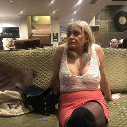 Pic #3 Croydon Hotel - Big Tits, Blonde, Public Exhibitionist, Flashing, Public Place, Amateur, See Through