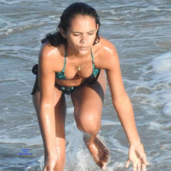 Pic #1 Janga Beach - Beach, Brunette, Outdoors, Bikini Voyeur