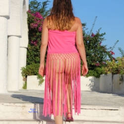 Pic #6 Scarlet Mostra il Suo Culo In Pubblico - Brunette, Public Exhibitionist, Public Place, Amateur