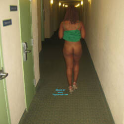 Pic #4 Hotel Hallway - Pantieless Girls, Ebony, Public Exhibitionist, Flashing, Public Place, Bush Or Hairy, Amateur, High Heels Amateurs