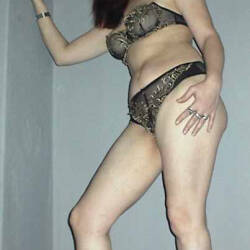 Pic #3 Sandra - Lingerie, Mature, Shaved, Amateur