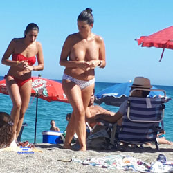 Nice Day At The Beach - Topless Girls, Beach, Big Tits, Brunette, Outdoors, Beach Voyeur