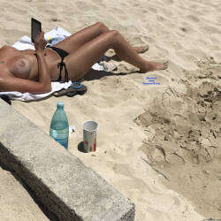 Pic #7 She Went Topless On Waikiki Beach - Topless Girls, Beach, Big Tits, Brunette, Outdoors, Beach Voyeur