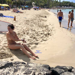 Pic #7 The Only Topless Girl On Waikiki Beach (Day 2) - Topless Girls, Beach, Big Tits, Brunette, Outdoors, Beach Voyeur