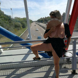 Pic #2 Autoroute Des Desirs - Pantieless Girls, Big Tits, Public Exhibitionist, Flashing, Outdoors, Public Place, Shaved, Amateur