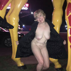 Pic #2 South Of The Border Fun - Nude Amateurs, Big Tits, Public Exhibitionist, Flashing, Outdoors, Public Place