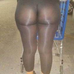 Pic #1 Travesuras En El Super - Public Exhibitionist, Flashing, Public Place, See Through, Amateur