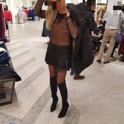 Pic #6 At Milano Mall - Big Tits, Public Exhibitionist, Flashing, Public Place, See Through, Amateur