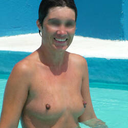 Pic #3 Eve - Naked At The Pool - Nude Girls, Brunette, Outdoors, Small Tits, Amateur