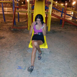 Pic #2 Parque Plaza Del Ganadero - Nude Girls, Brunette, Public Exhibitionist, Outdoors, Small Tits, Shaved, Amateur