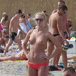 Pic #2 Beach Beauty - Topless Girls, Beach, Blonde, Brunette, Outdoors, Beach Voyeur