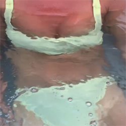 Hot Tub Reveal 2 - Shaved, Amateur