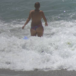 Pic #2 Plage - Topless Girls, Beach, Big Tits, Brunette, Outdoors, Beach Voyeur