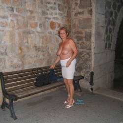 Pic #3 Exhibe En Ville - Pantieless Girls, Big Tits, Public Exhibitionist, Flashing, Outdoors, Public Place, Amateur