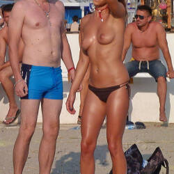 Pic #3 Life Is A Beach - Topless Girls, Beach, Big Tits, Brunette, Outdoors, Beach Voyeur