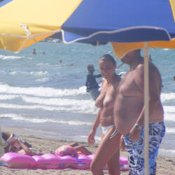 Pic #2 Lucky Find For A Sight Seeing Day - Beach, Outdoors, Beach Voyeur