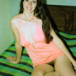 Pic #7 April - Brunette, Mature, Bush Or Hairy, Amateur