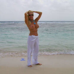 Pic #4 Beach In BVI - Nude Girls, Beach, Big Tits, Blonde, Mature, Outdoors, Amateur