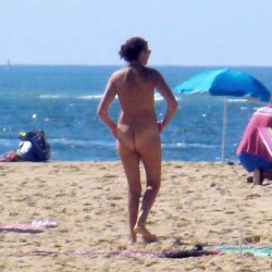 Pic #6 Atlantic beach as usual - Beach, Bent Over, Big Ass, Big Tits, Nude Amateurs, Nude Wives, Public Exhibitionist, Public Place