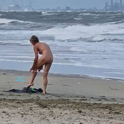 Pic #10 Nacked woman with dog. - Nude Amateurs, Nude Wives, Beach, Blonde, Public Exhibitionist, Outdoors, Voyeur