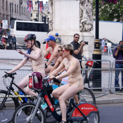 Pic #3 London nude bike