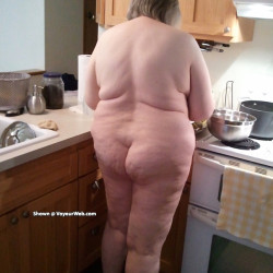 Pic #5 Who doesn't love a nude wife