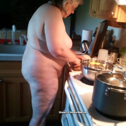 Pic #4 Bess loves to cook!