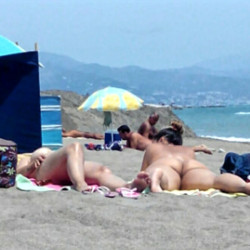 Pic #5 desnuda en la playa - Beach, Beach Pussy, Beach Voyeur, Big Tits, Brunette, Cunt Pics, Hanging Tits, Hard Nipples, Nature, Nude Amateurs, Nude Girls, Outdoors, Public Exhibitionist, Public Place, Sexiest Legs, Shaved, Young Woman