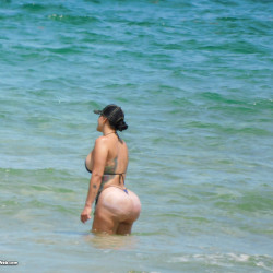 Pic #1 Mega Booty! - Beach, Beach Pussy, Beach Voyeur, Big Ass, Firm Ass, Nature, Outdoors