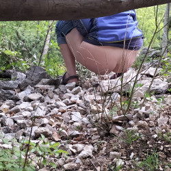 Pic #6 Caught pissing in nature