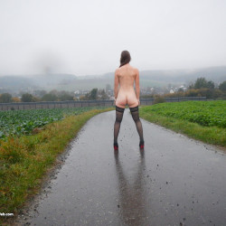 Pic #3 naked in the rain