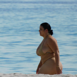 Pic #1 Excellent BBW Beach Candid